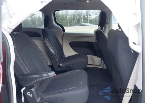 2023 Chrysler Voyager Lx из США, поврежденный, VIN 2C4RC1CG1PR613581